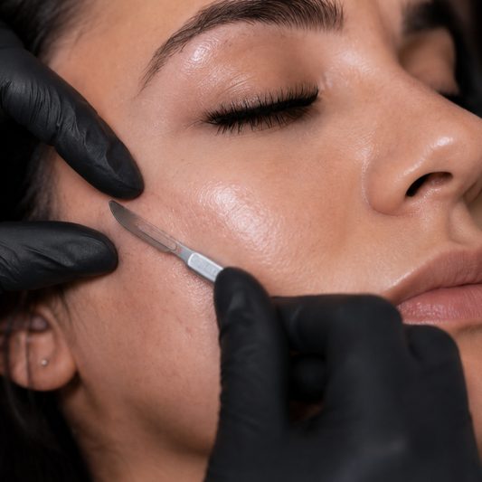 Dermaplaning Glow – Piel suave al instante