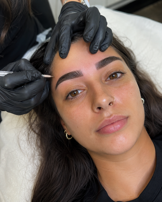 Bold Brows – Cejas con más presencia
